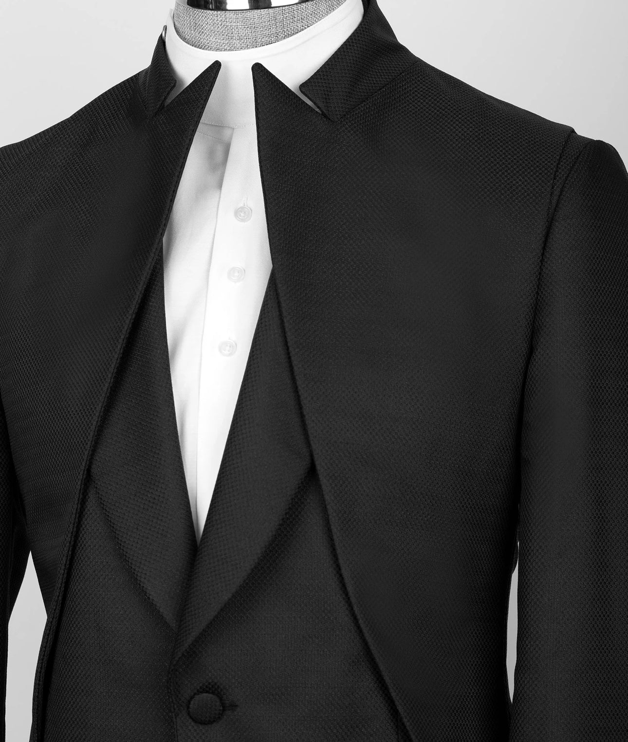 Collar Detail Black Tuxedo