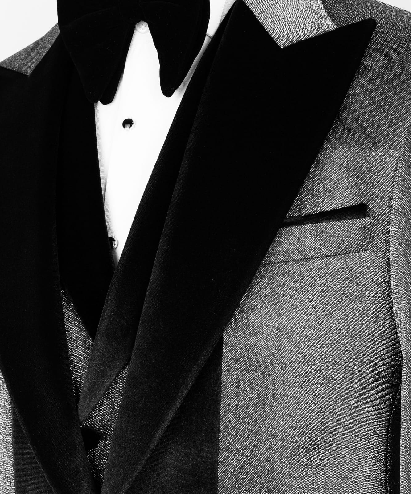 Velvet Lapel Sparkling Tuxedo