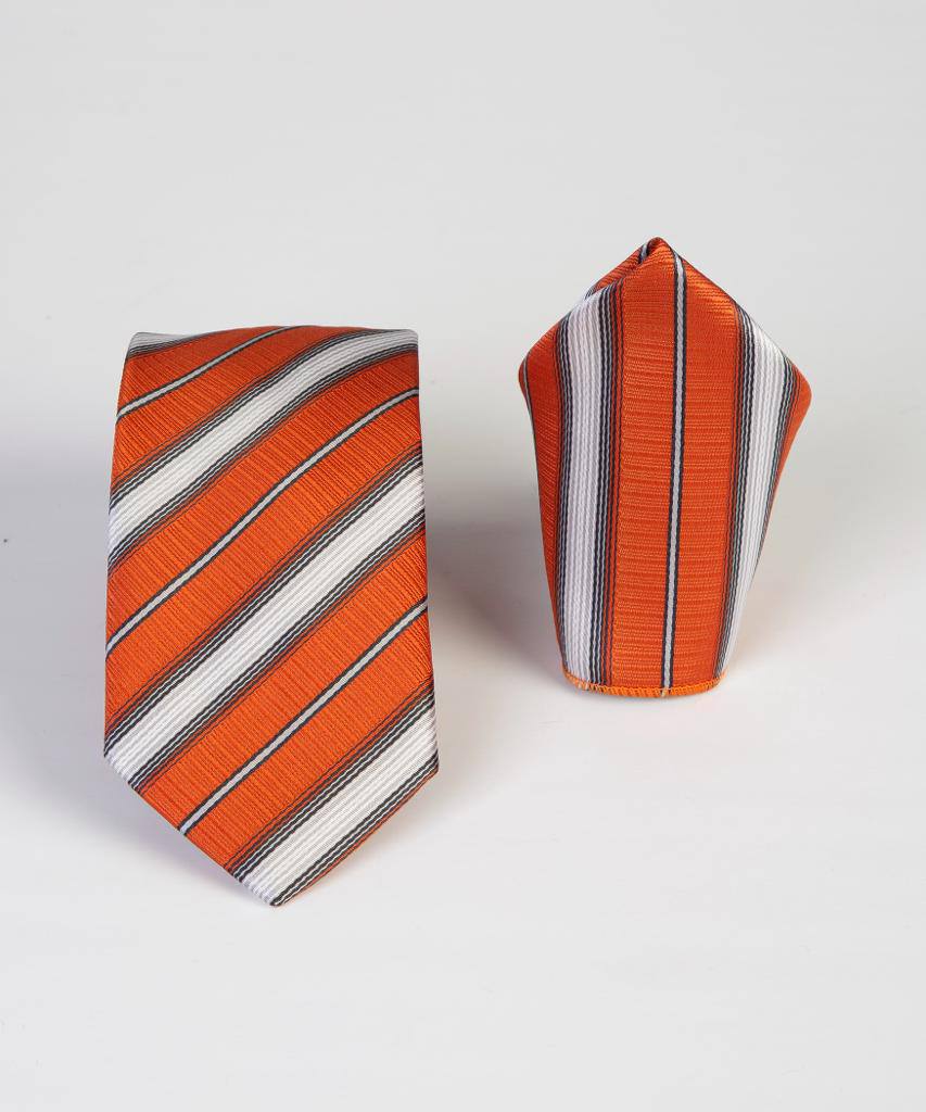 Patrón de corbata y pañuelo