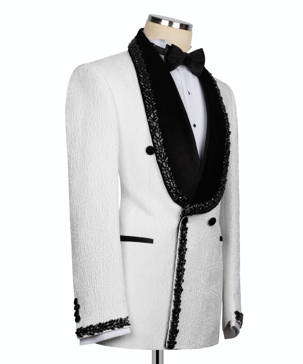 Crystal Ornament White Tuxedo