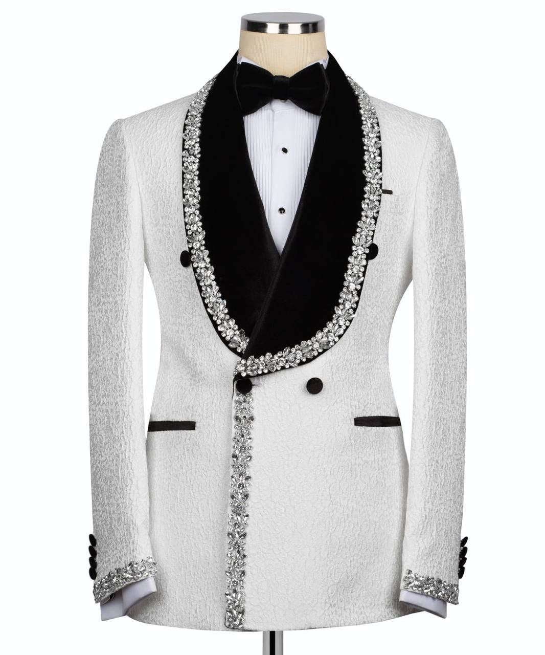 Crystal Ornament White Tuxedo