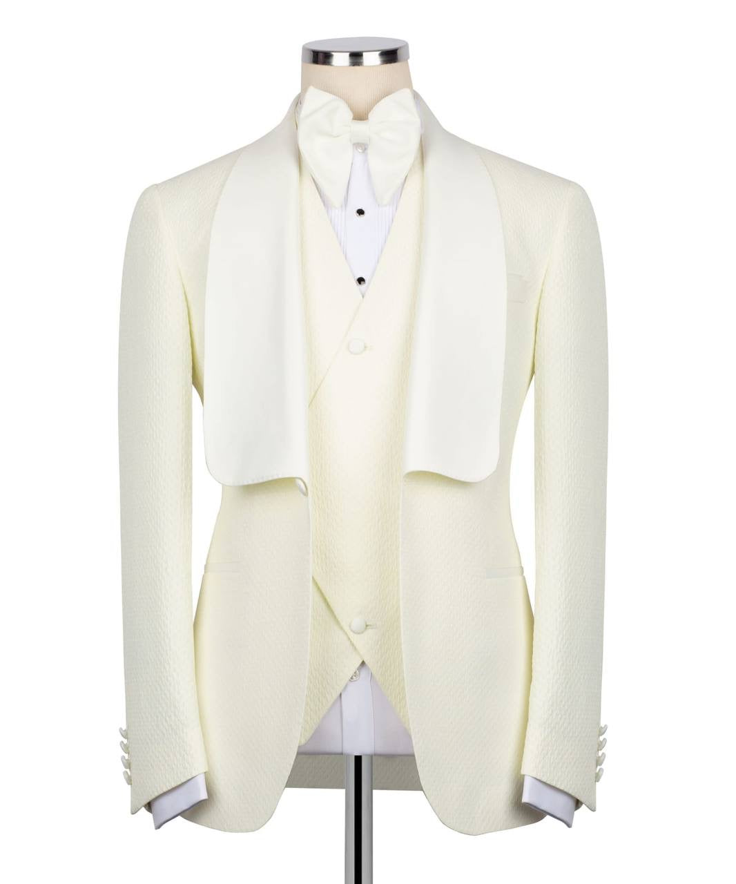 Custom Collar Cream Tuxedo