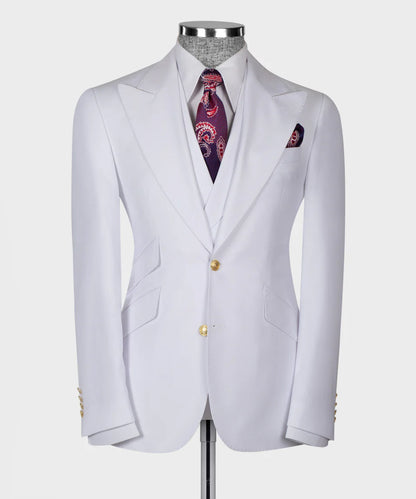 Traje de negocios con botones dorados