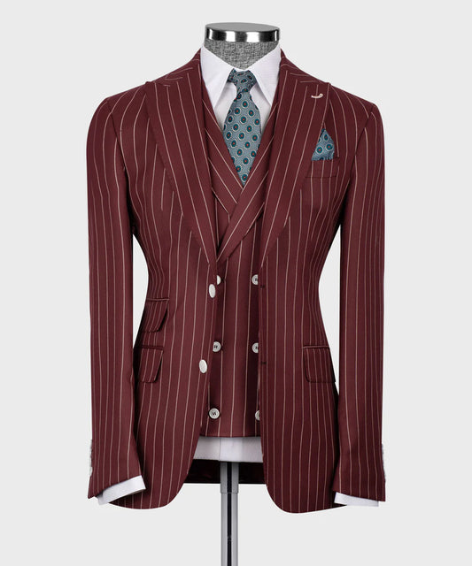 Traje de tres piezas a rayas